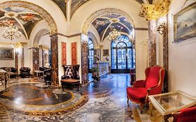 Hotel Des Epoques